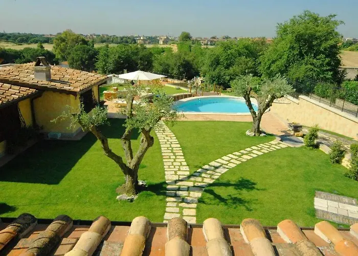Cosy Penthouse Loft With Stunning View דירה רומא