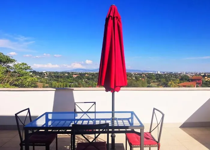 דירה Cosy Penthouse Loft With Stunning View *