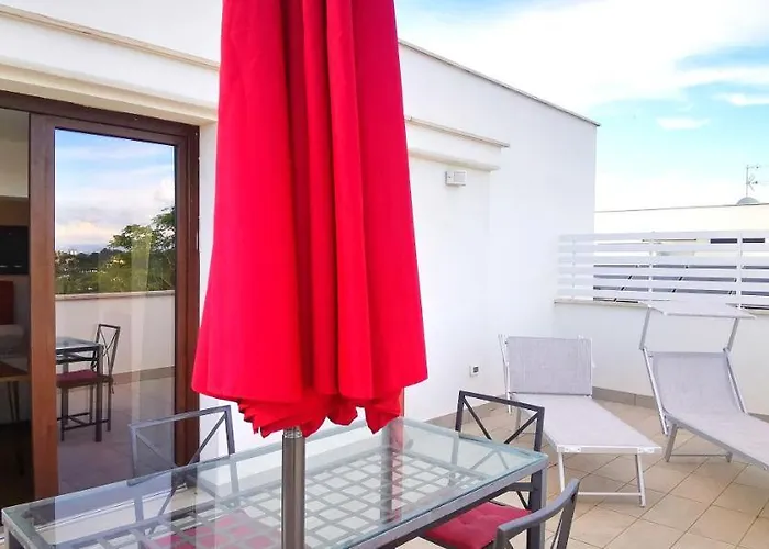 דירה Cosy Penthouse Loft With Stunning View רומא